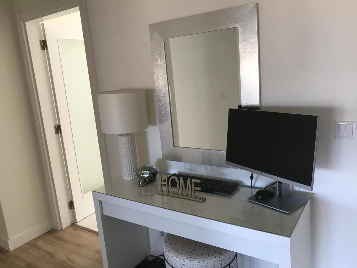 Modern Twin Room With A Balcony Montijo Buitenkant foto